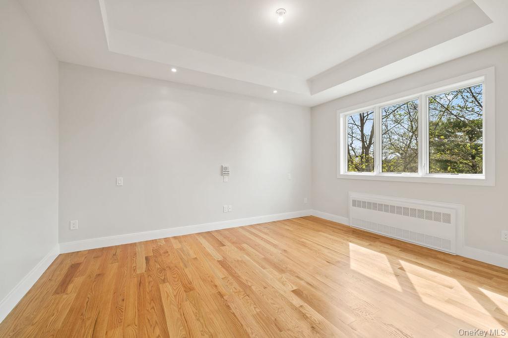 5 Mirror Lake Road Unit: 201