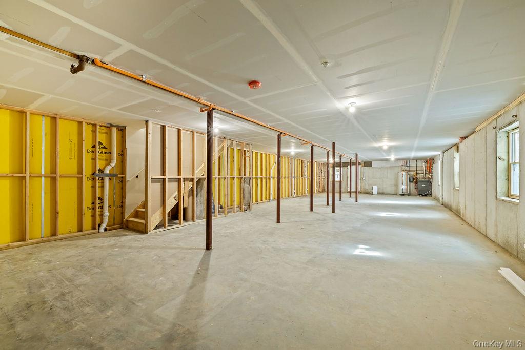 5 Mirror Lake Road Unit: 201