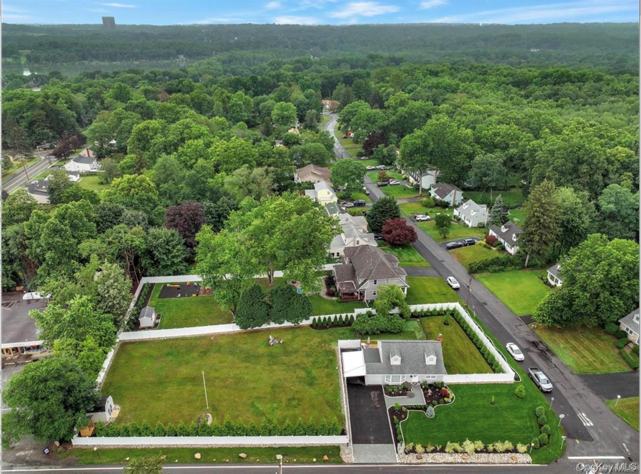 33 Van Wyck Road