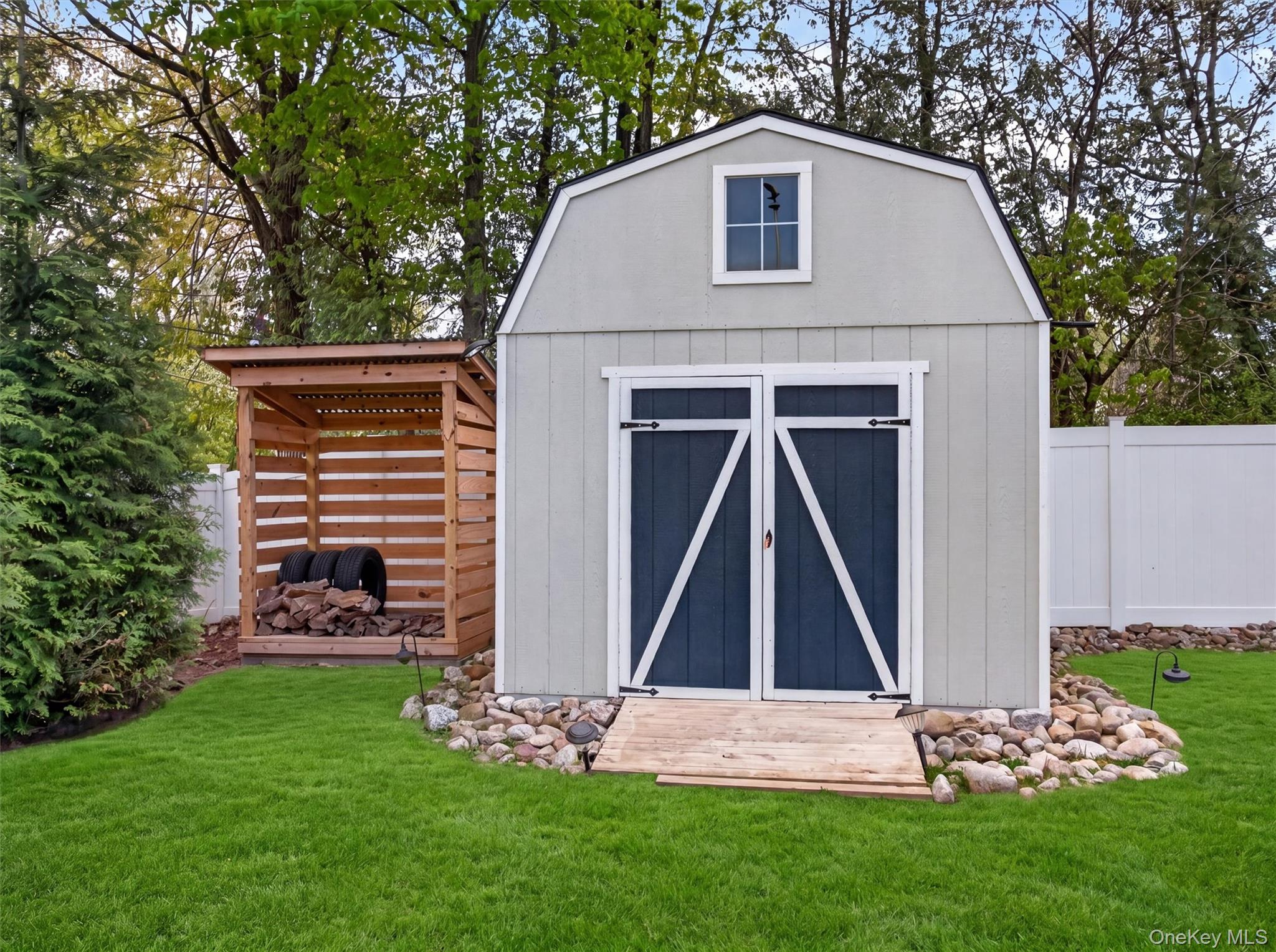 33 Van Wyck Road