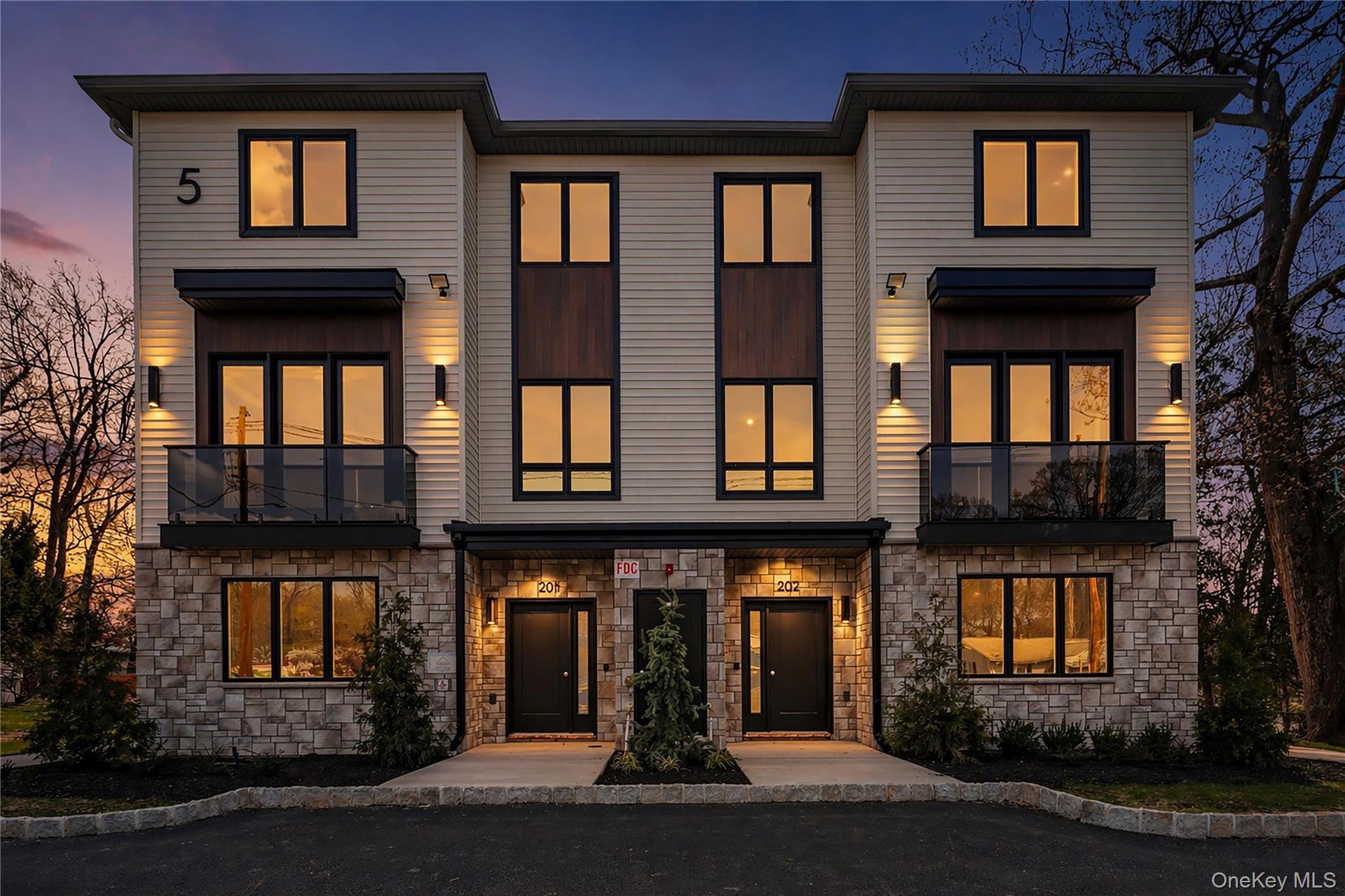 5 Mirror Lake Road Unit: 202