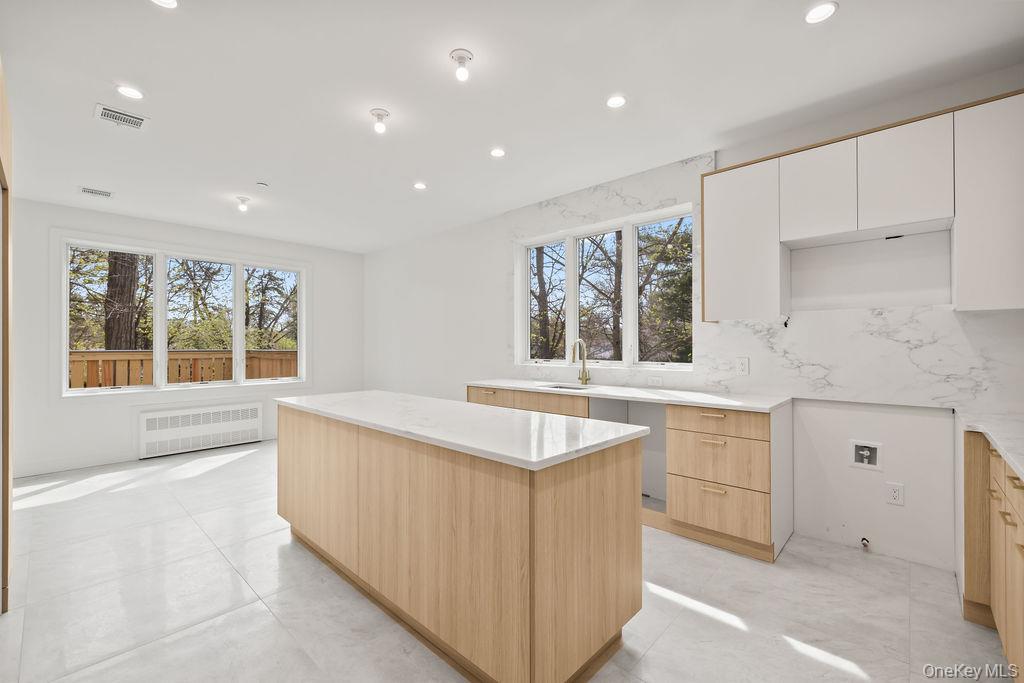 5 Mirror Lake Road Unit: 202