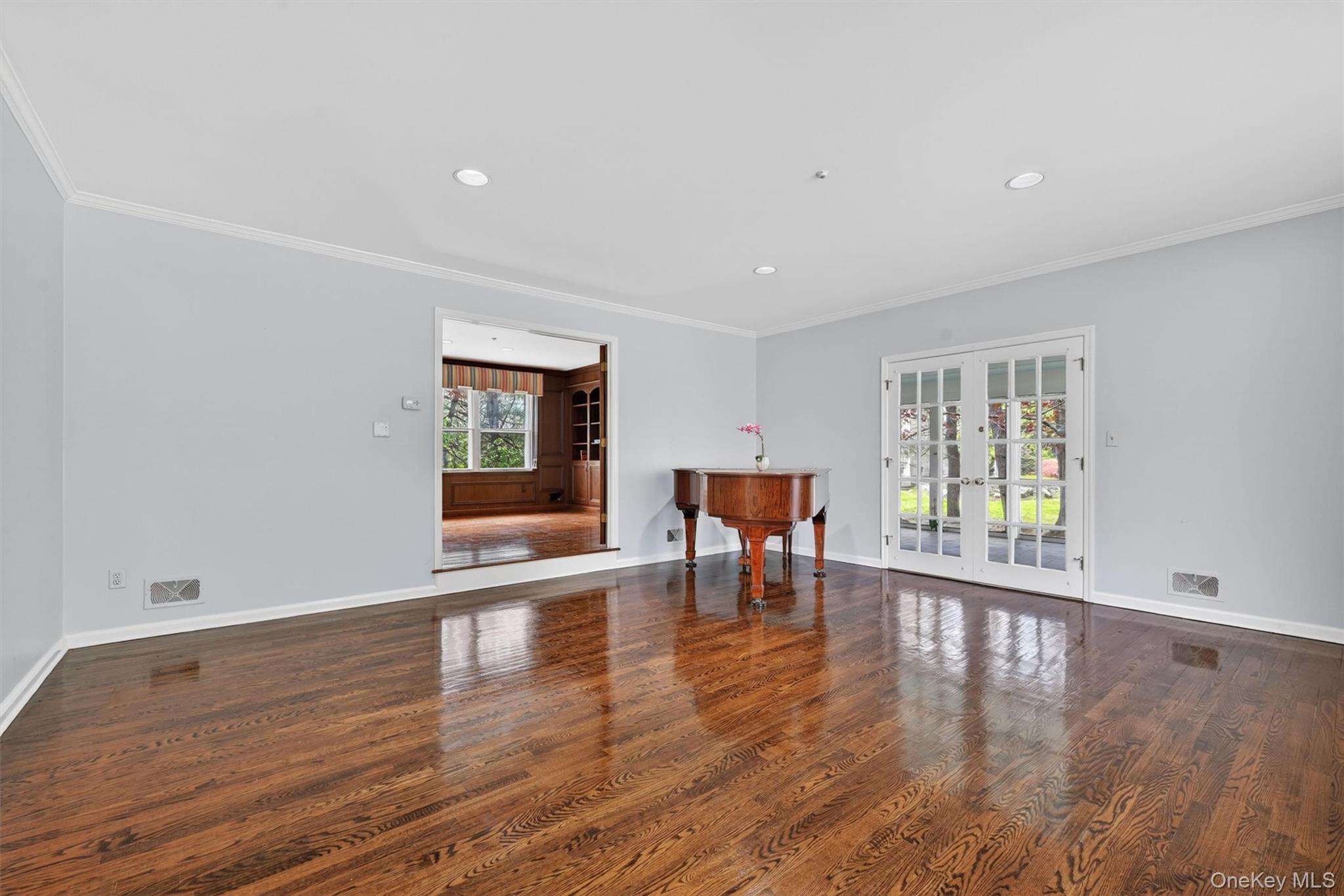 1 Vivian Place