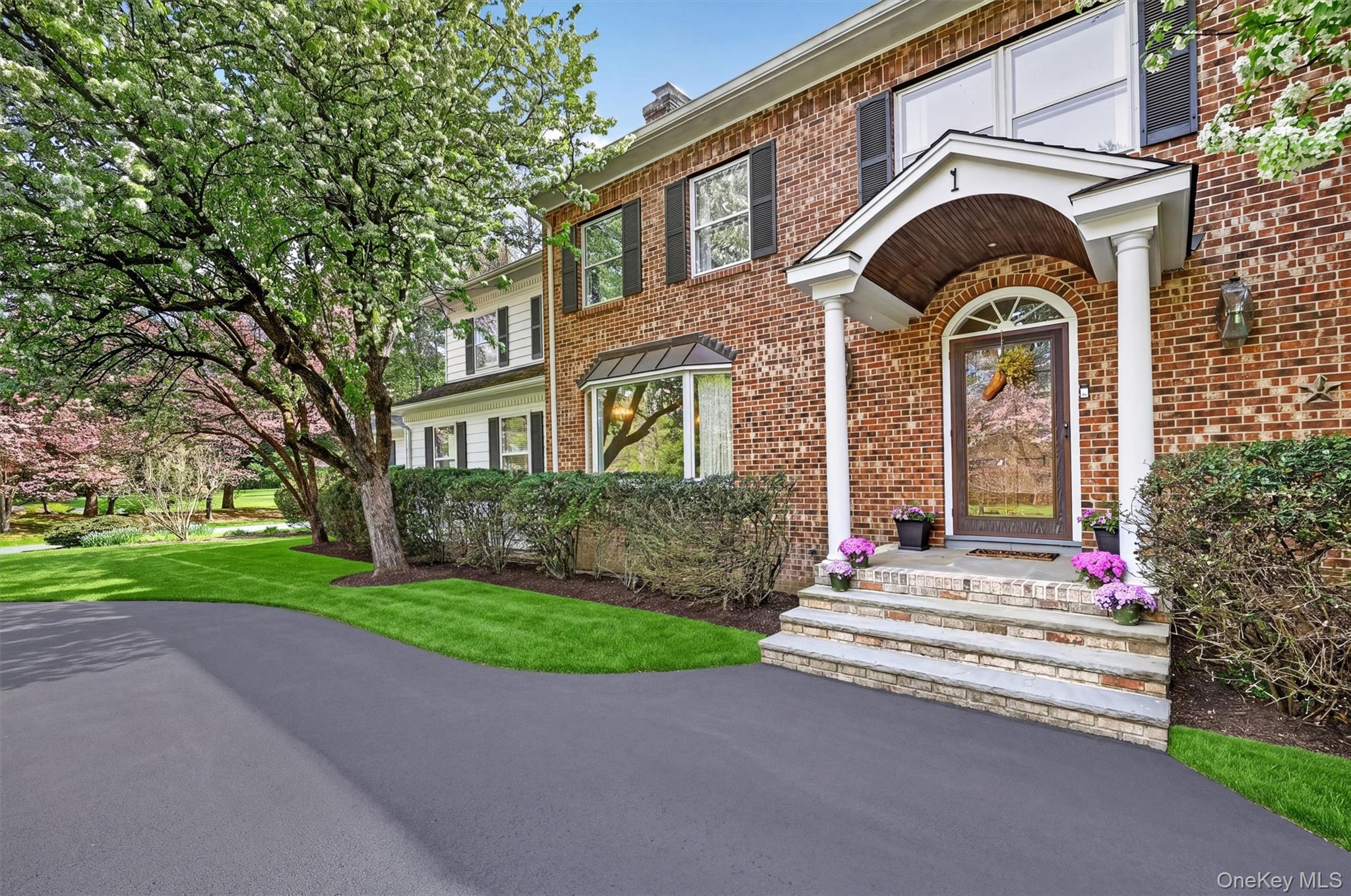 1 Vivian Place