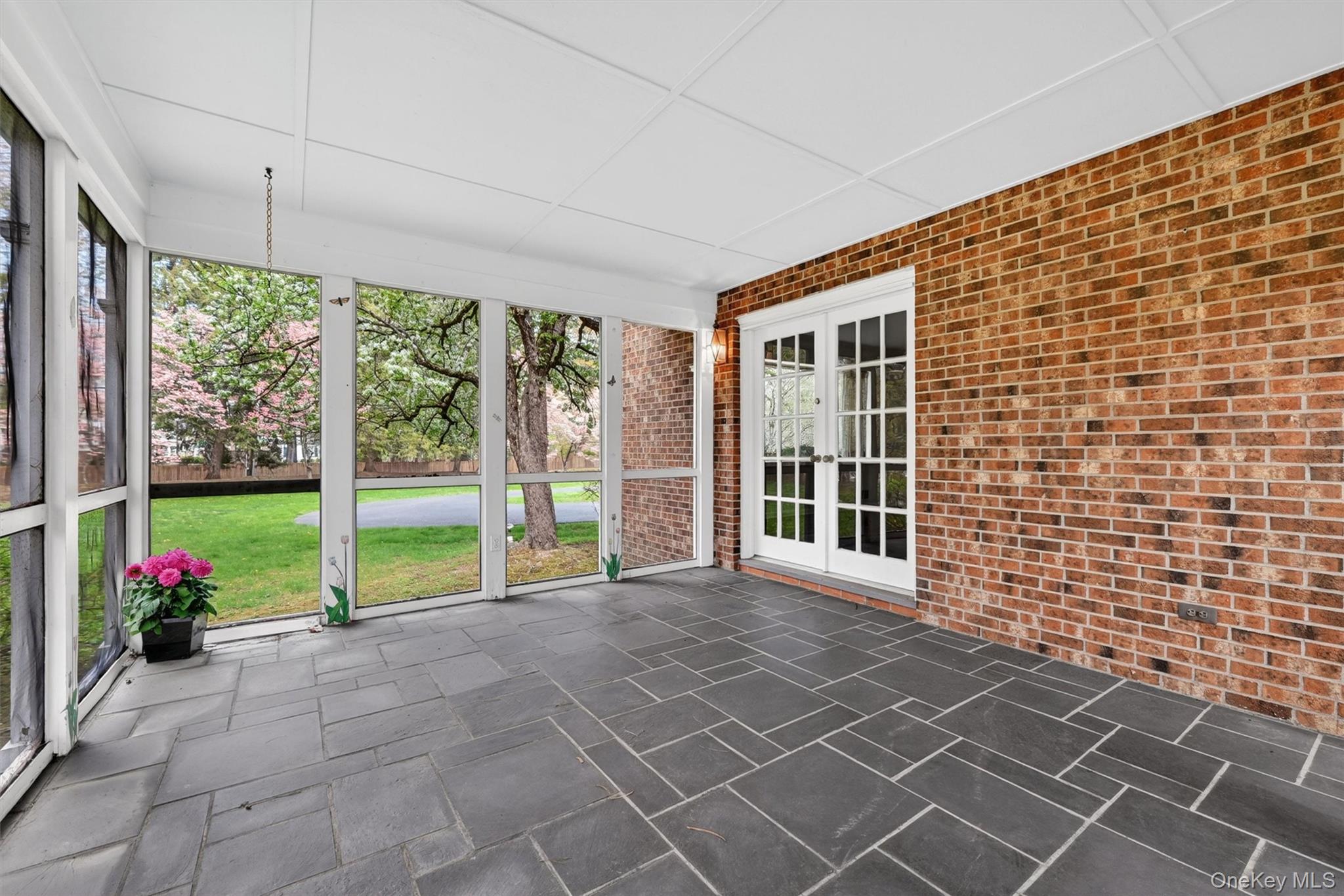 1 Vivian Place