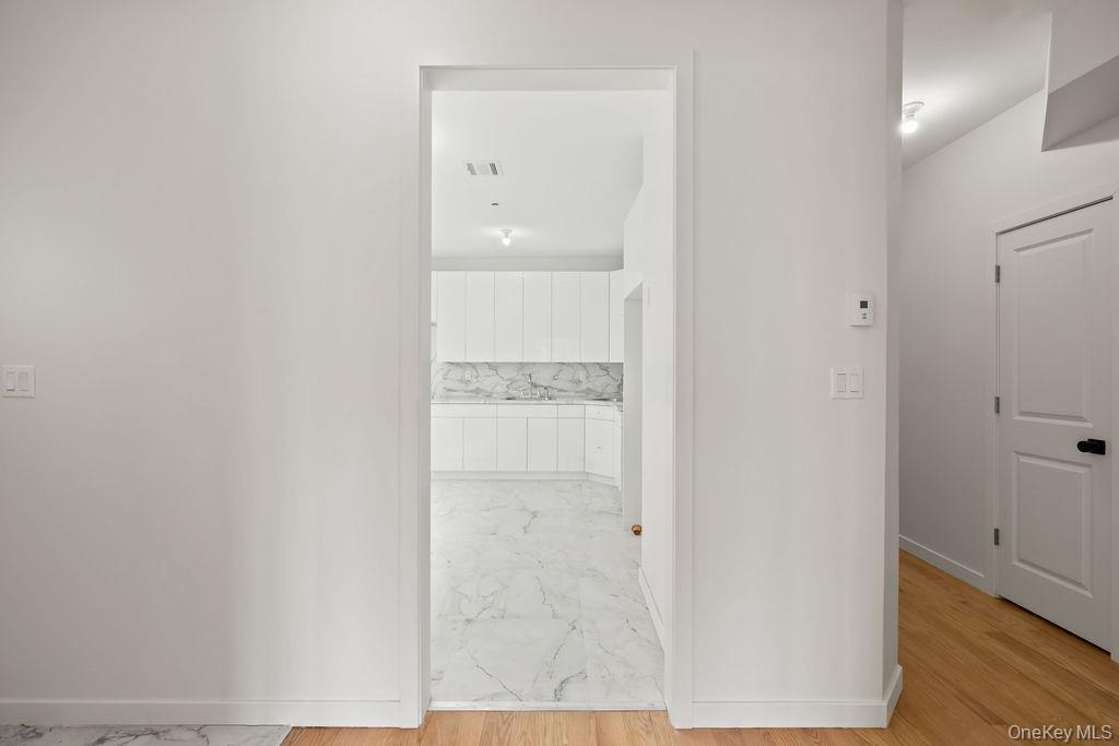 8 1st Street Unit: 111