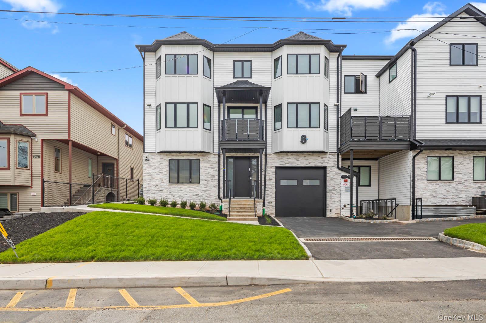 8 1st Street Unit: 111
