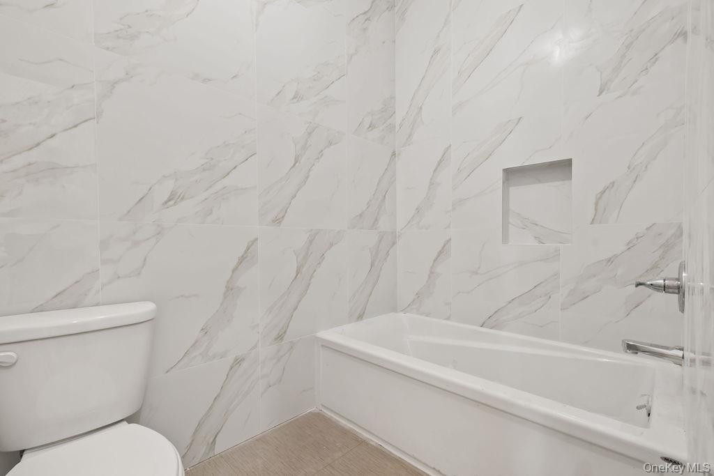 8 1st Street Unit: 111
