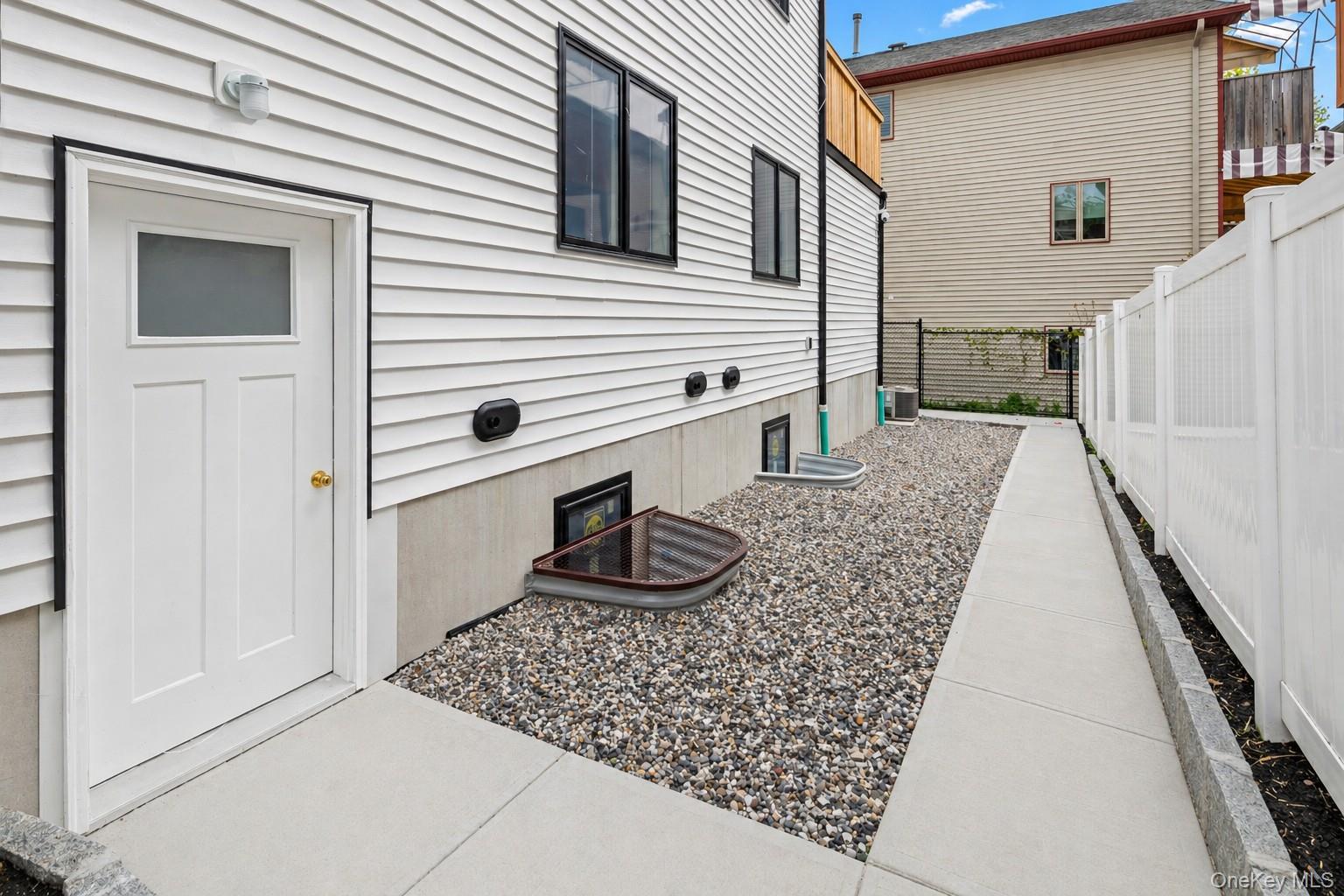 8 1st Street Unit: 111
