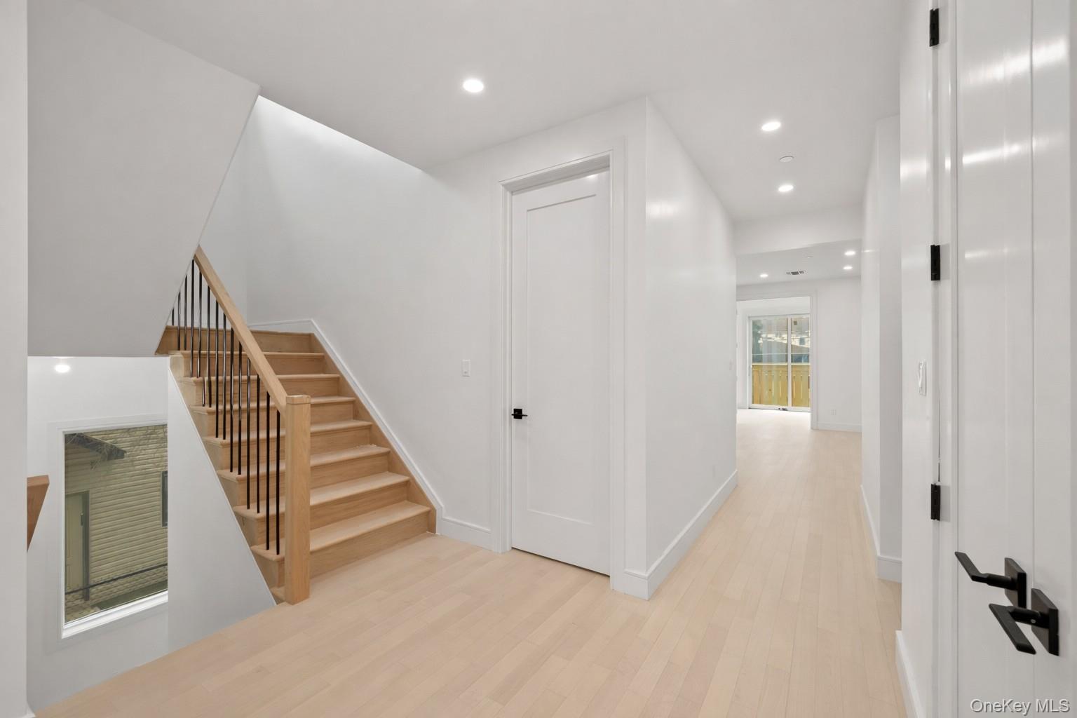 13 Warren Court Unit: 212