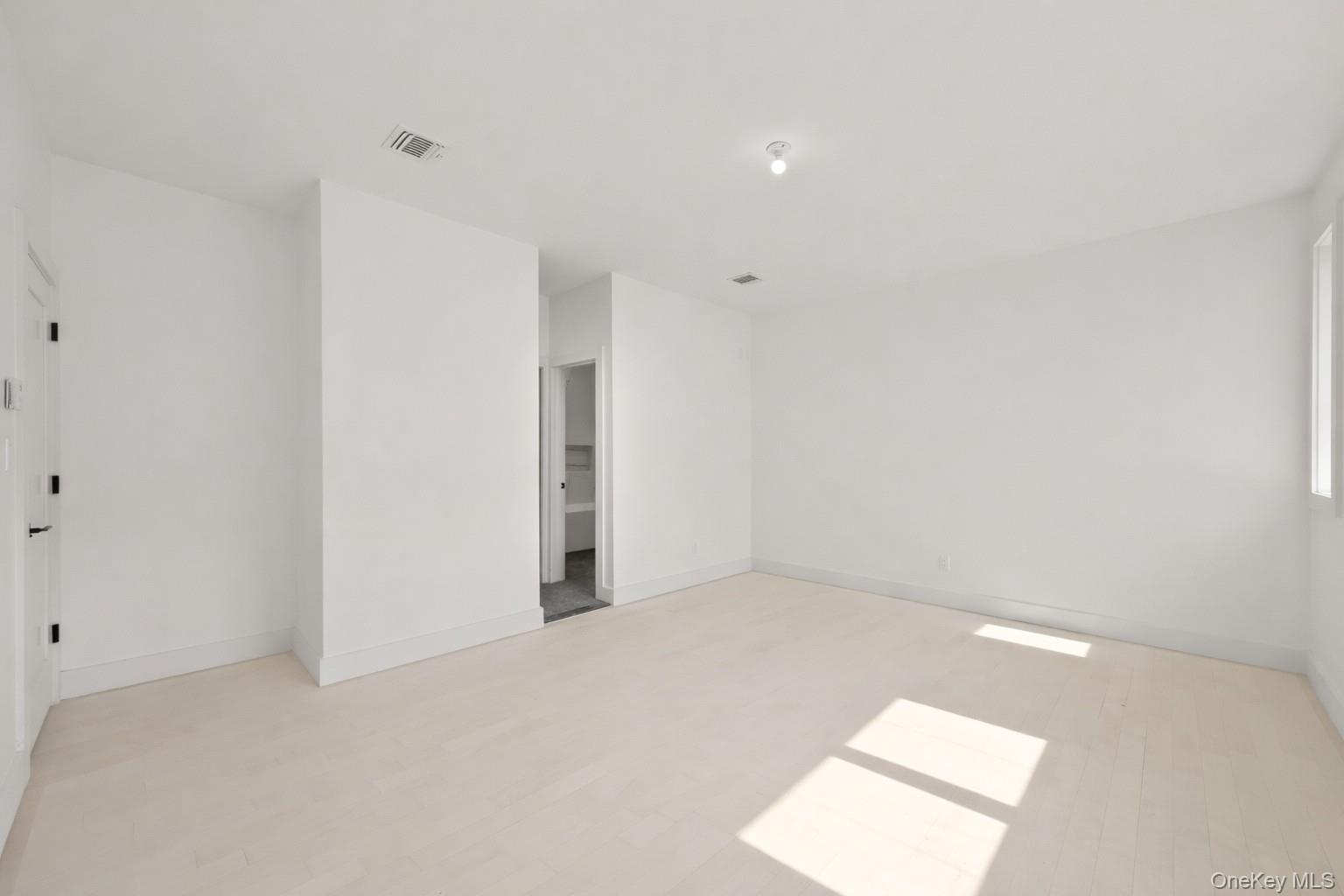 13 Warren Court Unit: 212