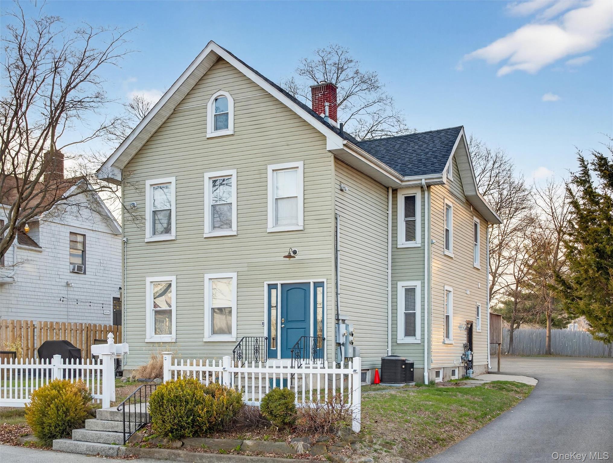 24 E Park Place Unit: 1