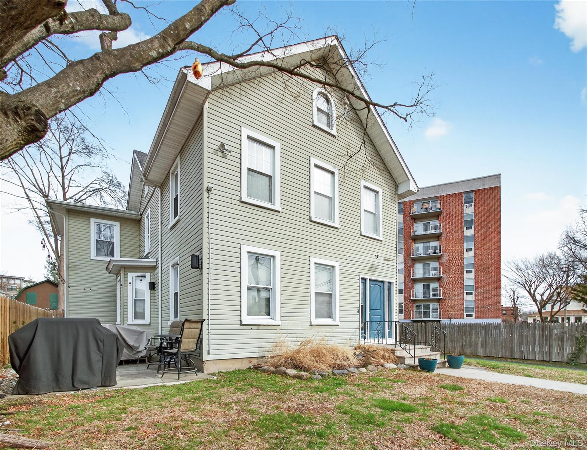 24 E Park Place Unit: 1