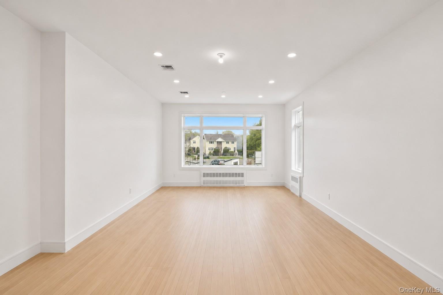 15 Warren Court Unit: 201