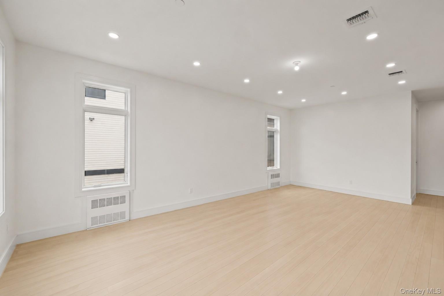 15 Warren Court Unit: 201