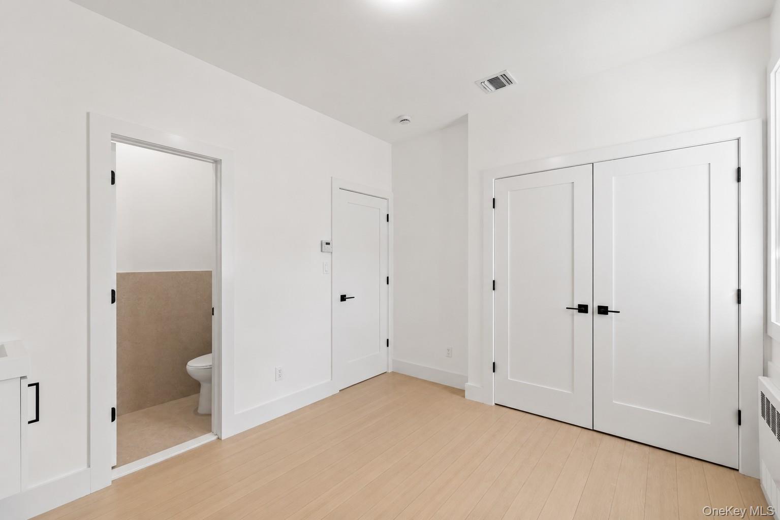 15 Warren Court Unit: 201