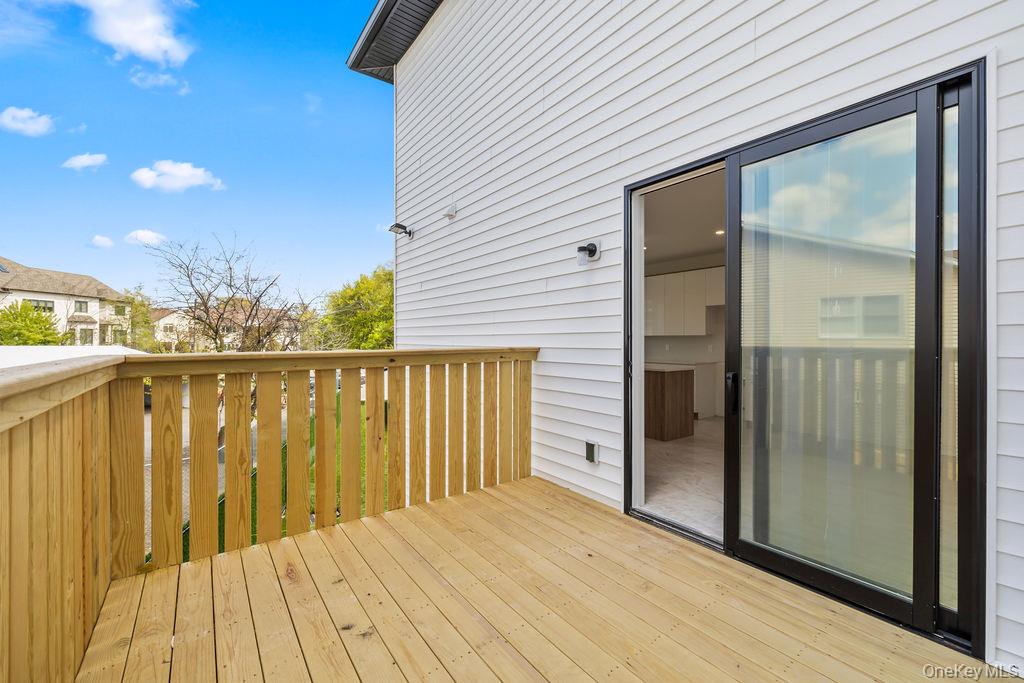 15 Warren Court Unit: 201