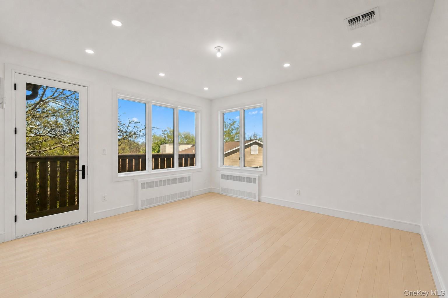 15 Warren Court Unit: 314