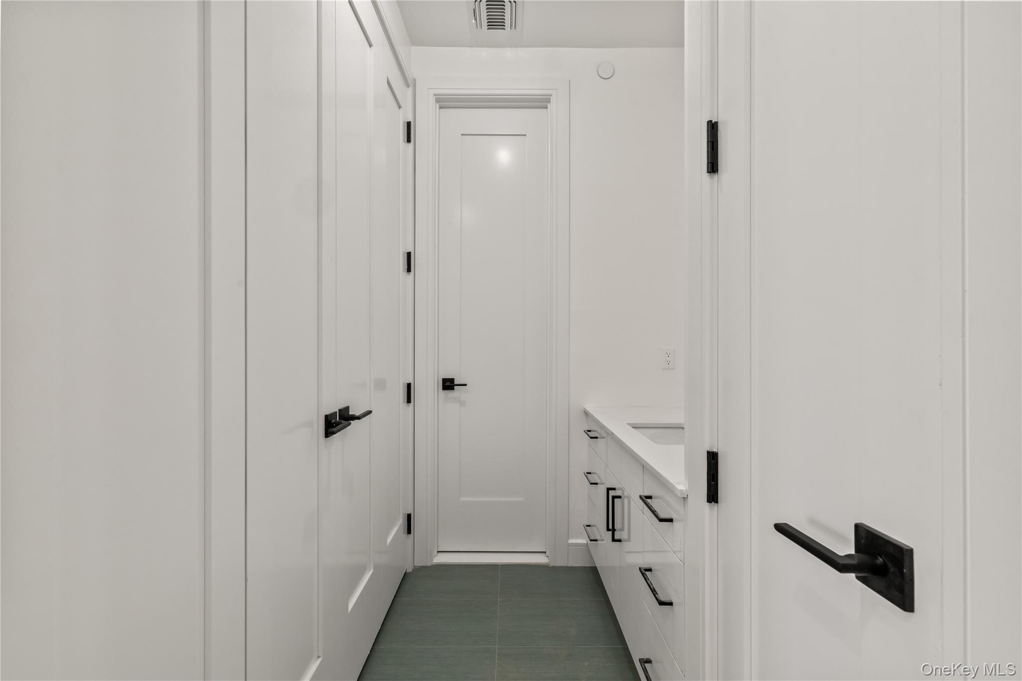 15 Warren Court Unit: 314