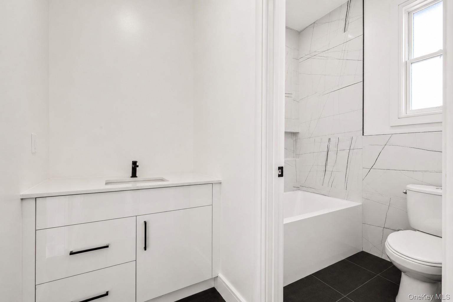 15 Warren Court Unit: 314