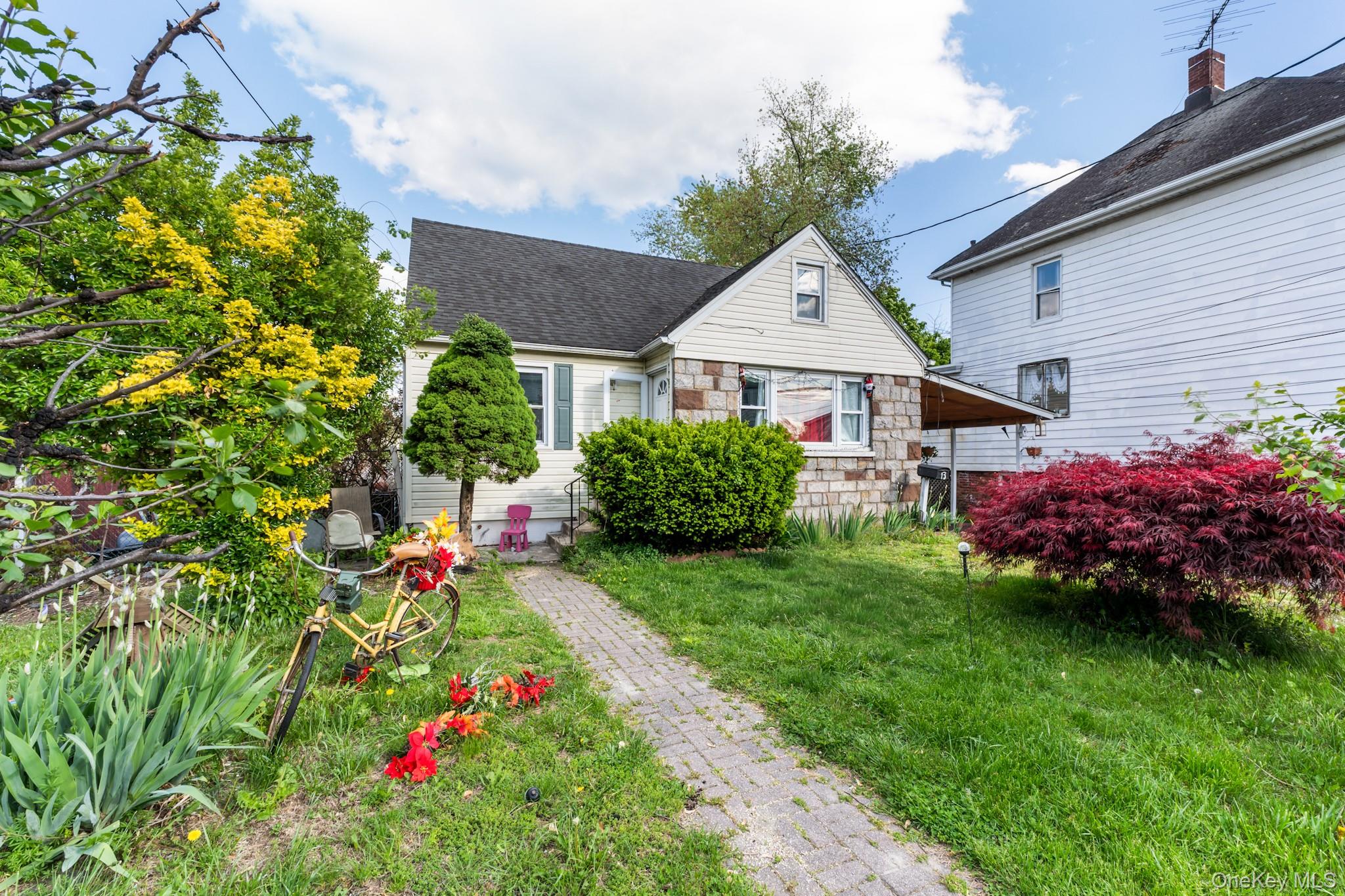 13 Westside Avenue