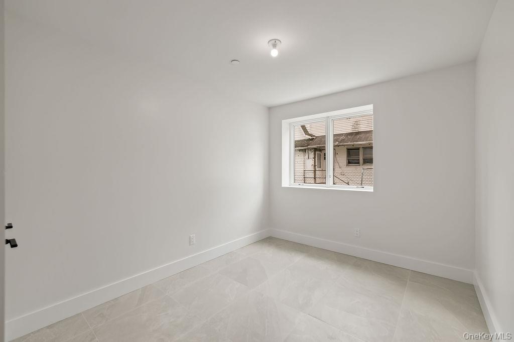 11 Lincoln Street Unit: 101
