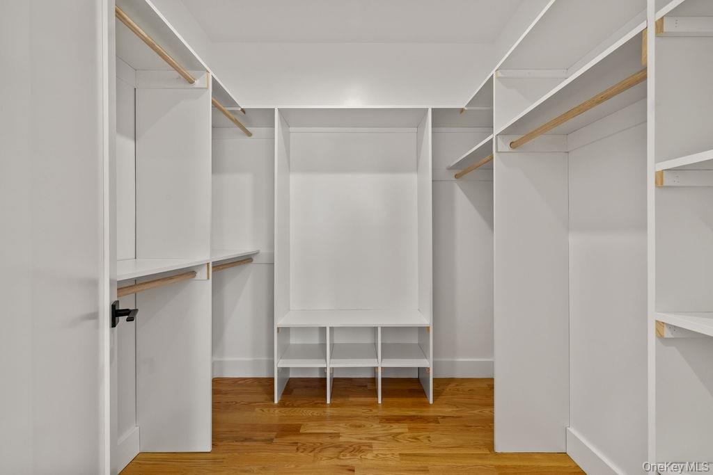 11 Lincoln Street Unit: 101