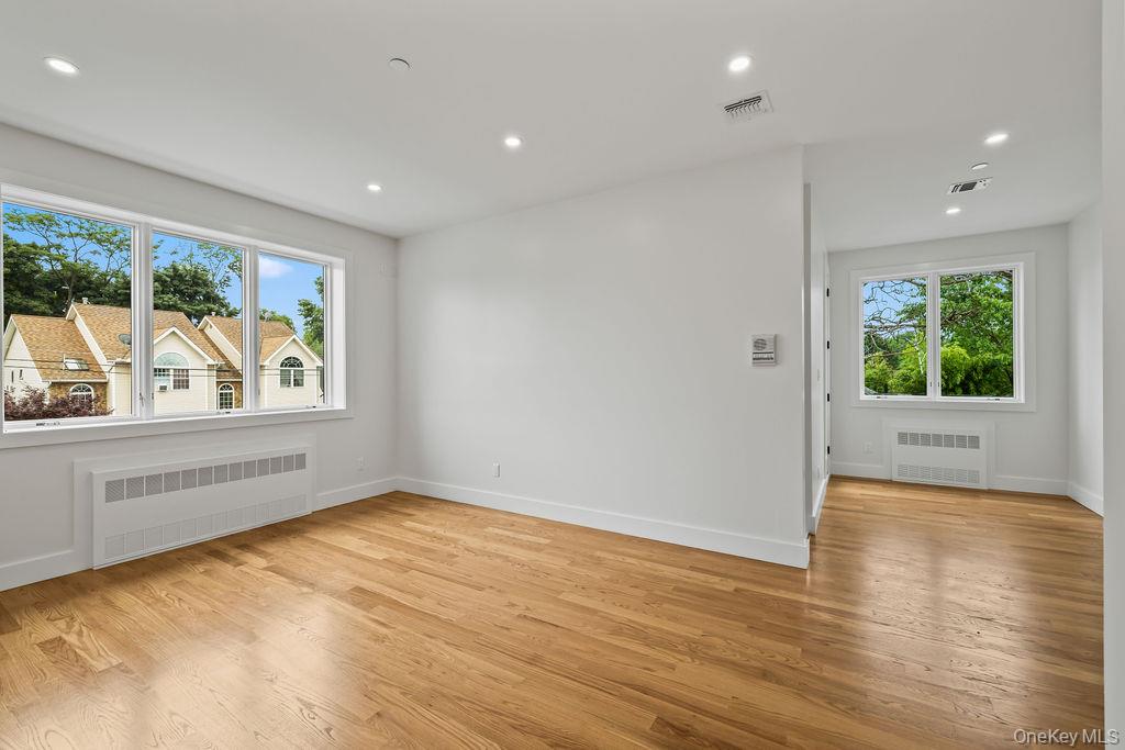 11 Lincoln Street Unit: 101