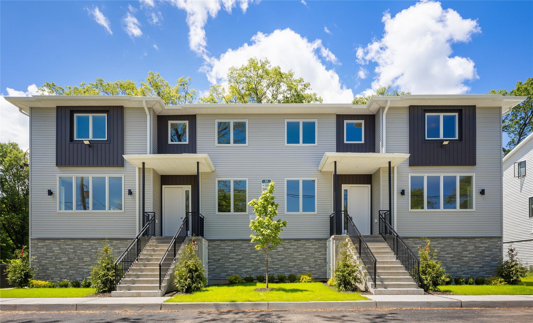 23 Northbrook Road Unit: 202