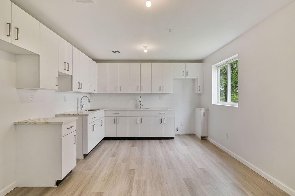 23 Northbrook Road Unit: 202