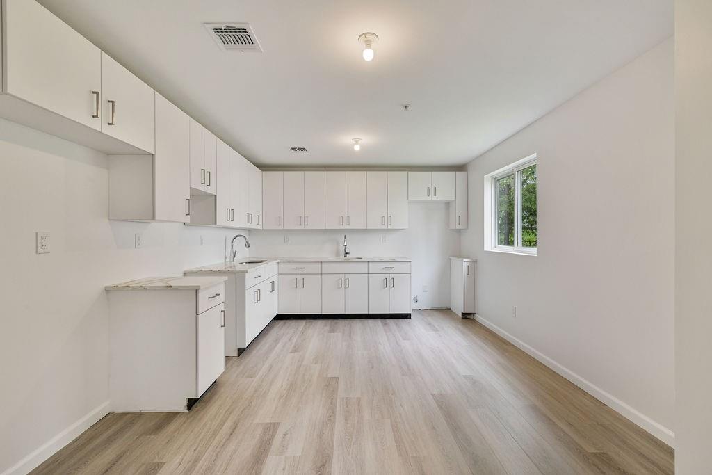 23 Northbrook Road Unit: 202