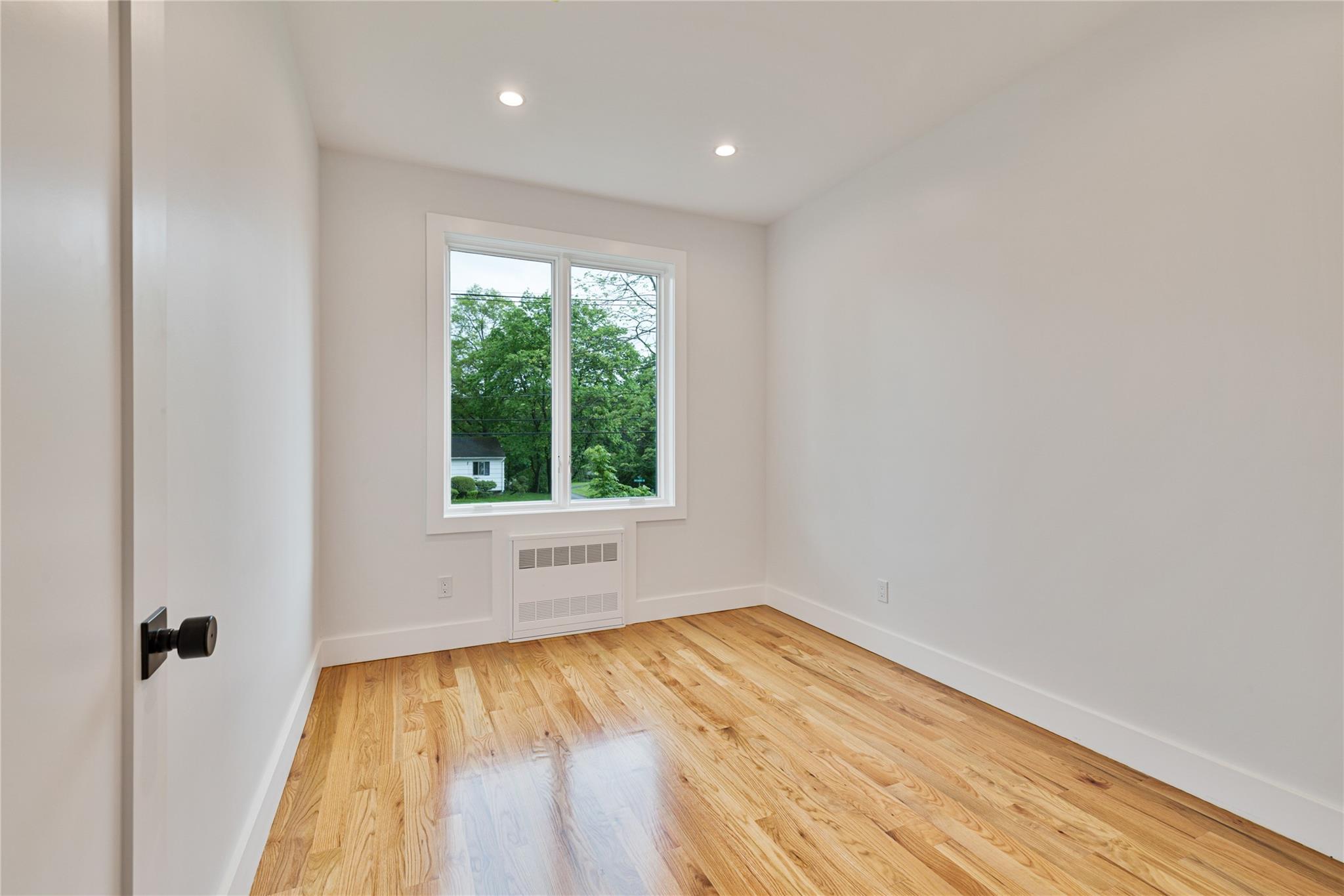 23 Northbrook Road Unit: 202