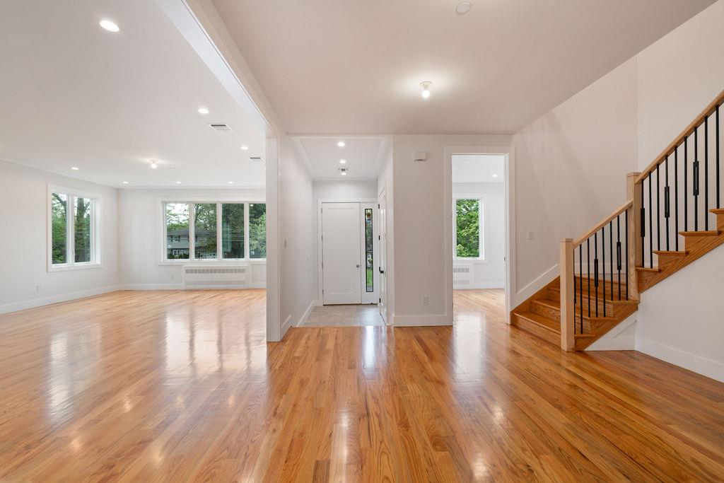 23 Northbrook Road Unit: 202