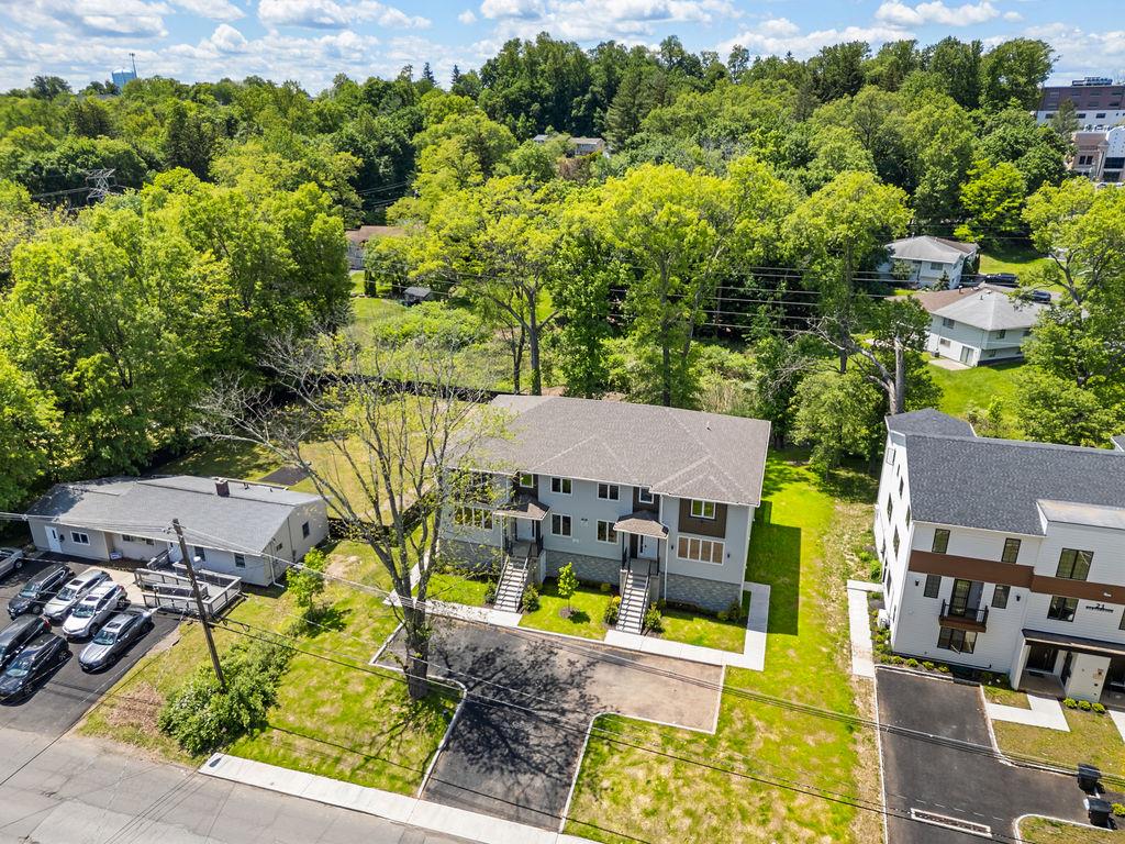 23 Northbrook Road Unit: 202