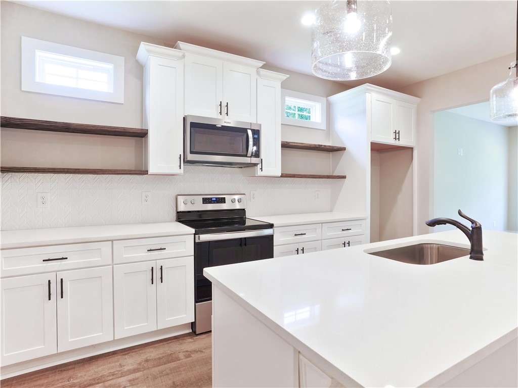 545 CEDARBROOK DRIVE