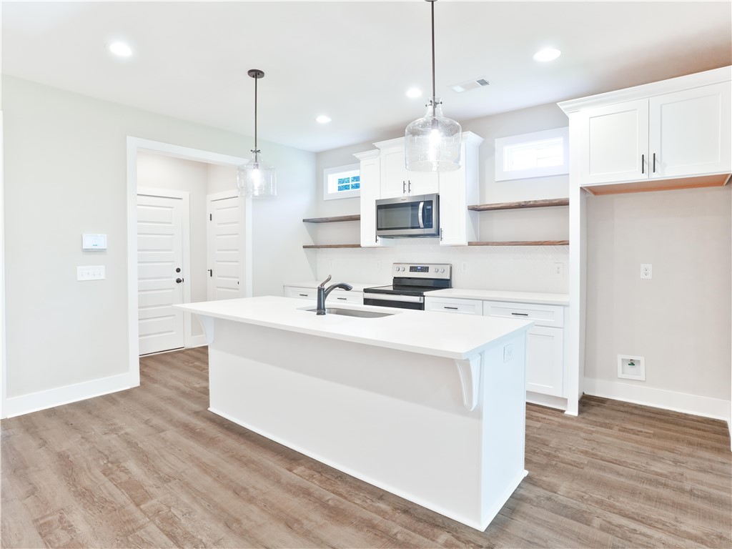 545 CEDARBROOK DRIVE