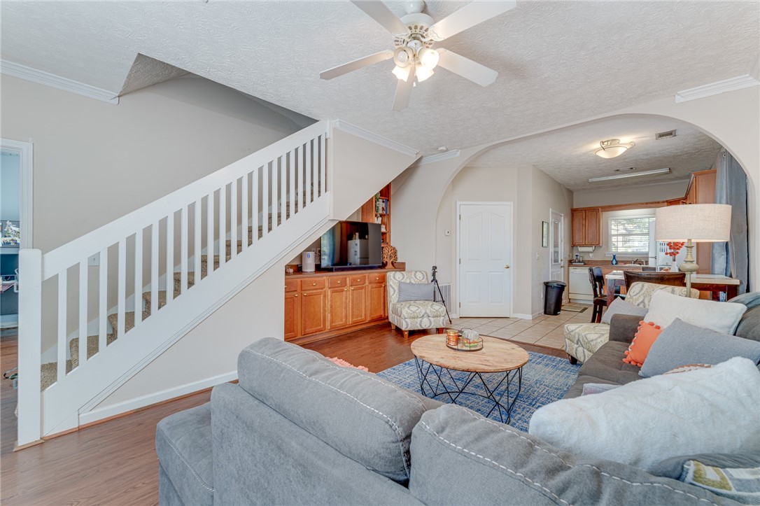 372 JACK HAMPTON DRIVE