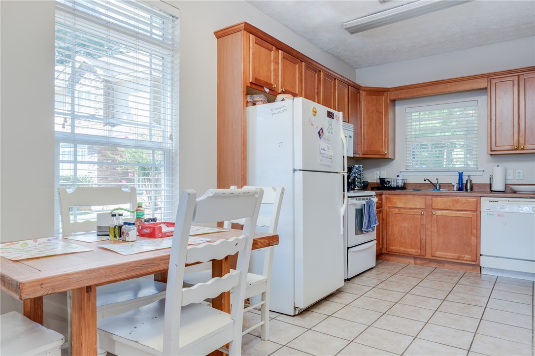 372 JACK HAMPTON DRIVE