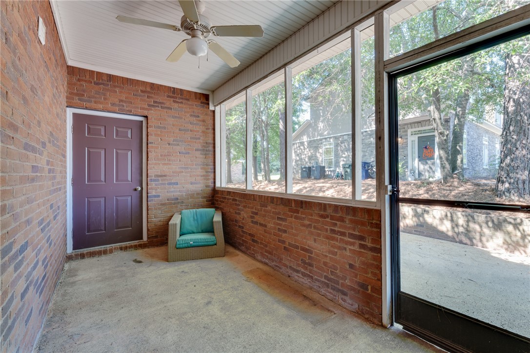 372 JACK HAMPTON DRIVE