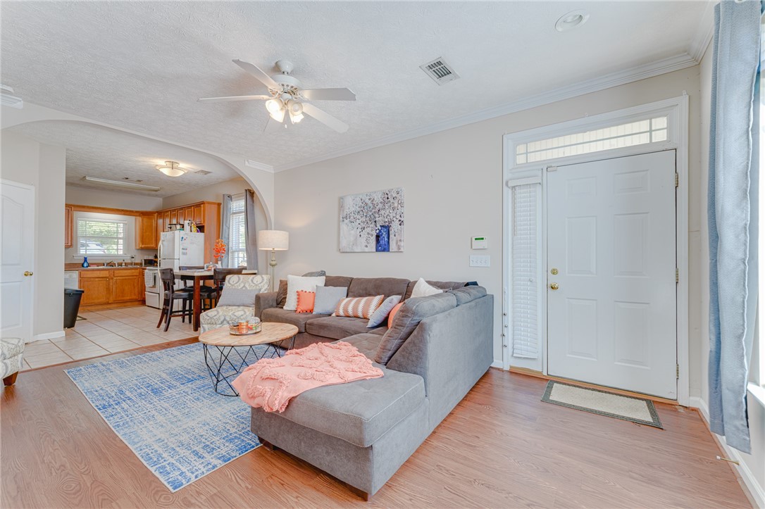 372 JACK HAMPTON DRIVE