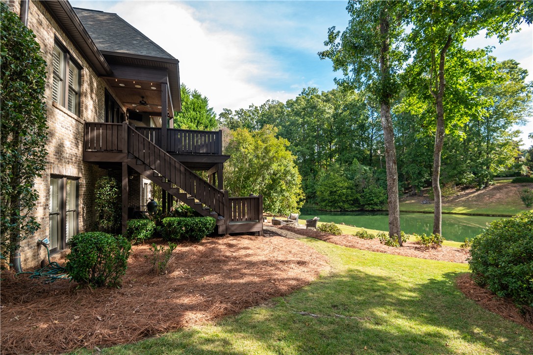 2492 GLENN BROOKE DRIVE