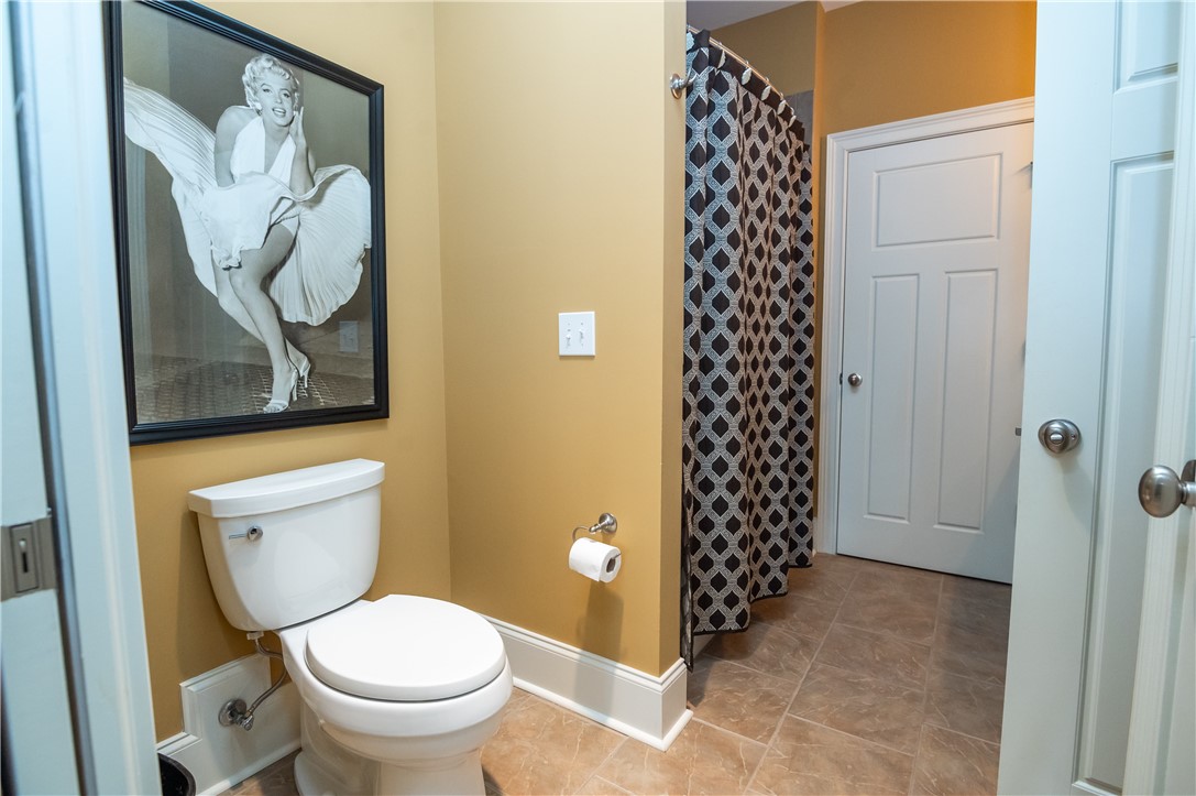 2492 GLENN BROOKE DRIVE