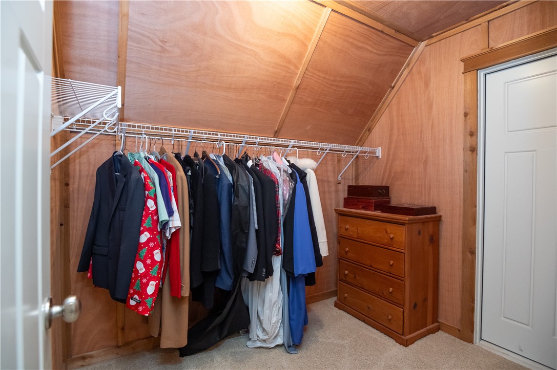 2492 GLENN BROOKE DRIVE