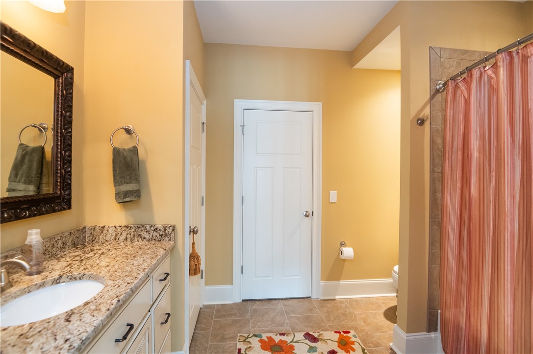 2492 GLENN BROOKE DRIVE