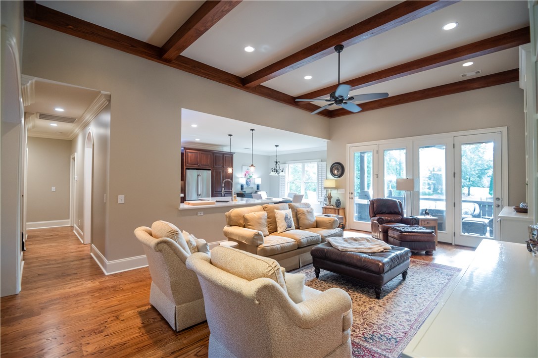 2492 GLENN BROOKE DRIVE