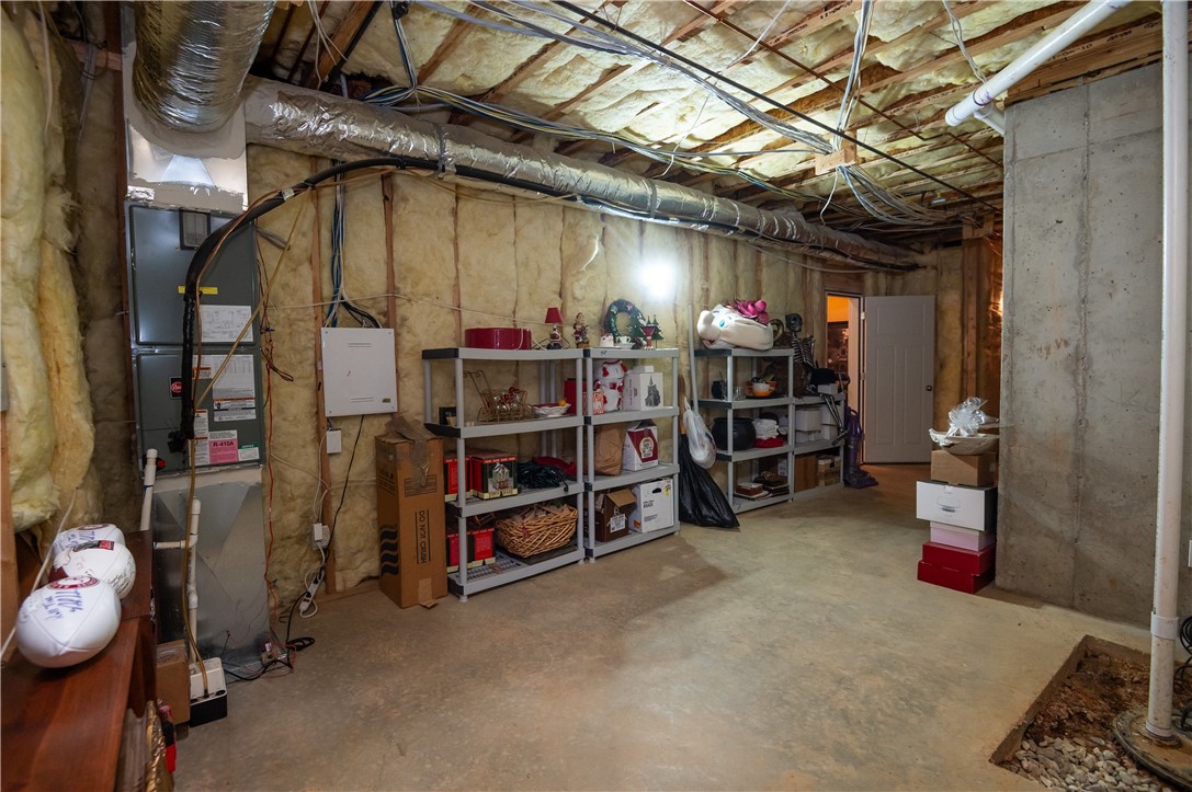 2492 GLENN BROOKE DRIVE