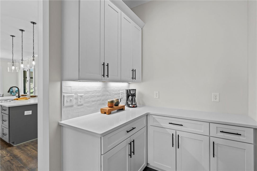 820 SUMMERLIN CIRCLE