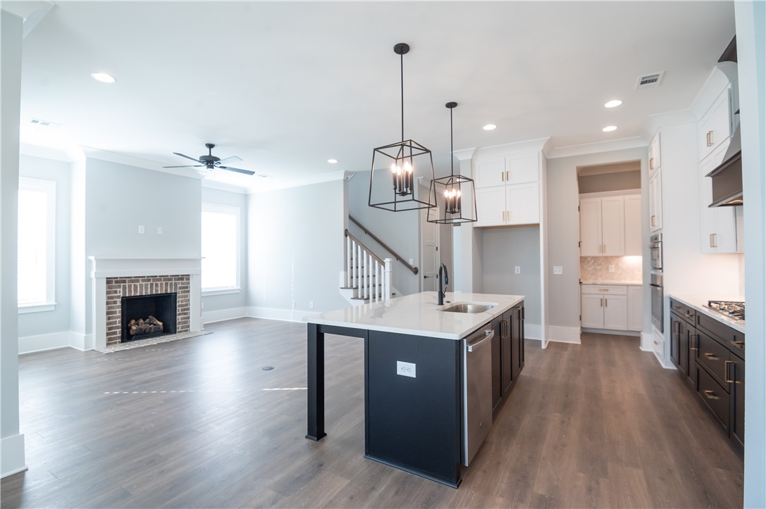 818 SUMMERLIN CIRCLE