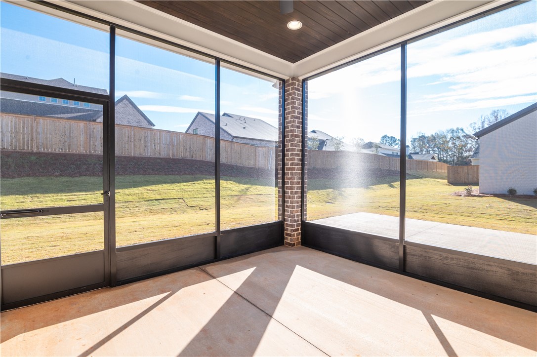 818 SUMMERLIN CIRCLE