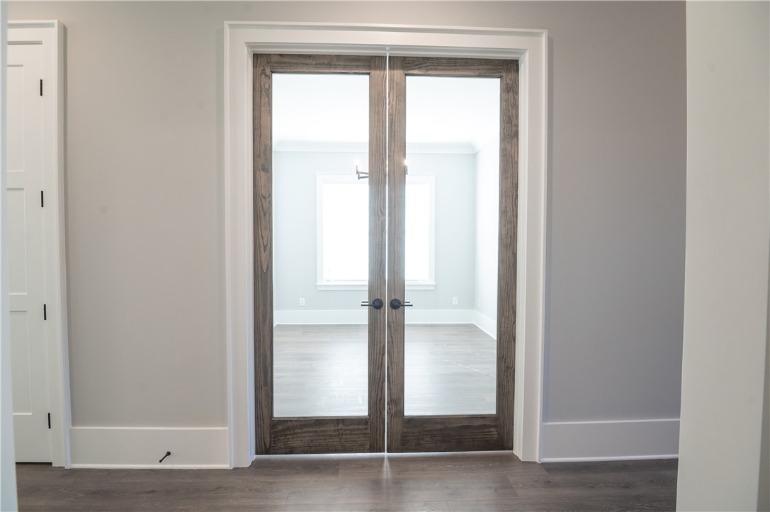 818 SUMMERLIN CIRCLE